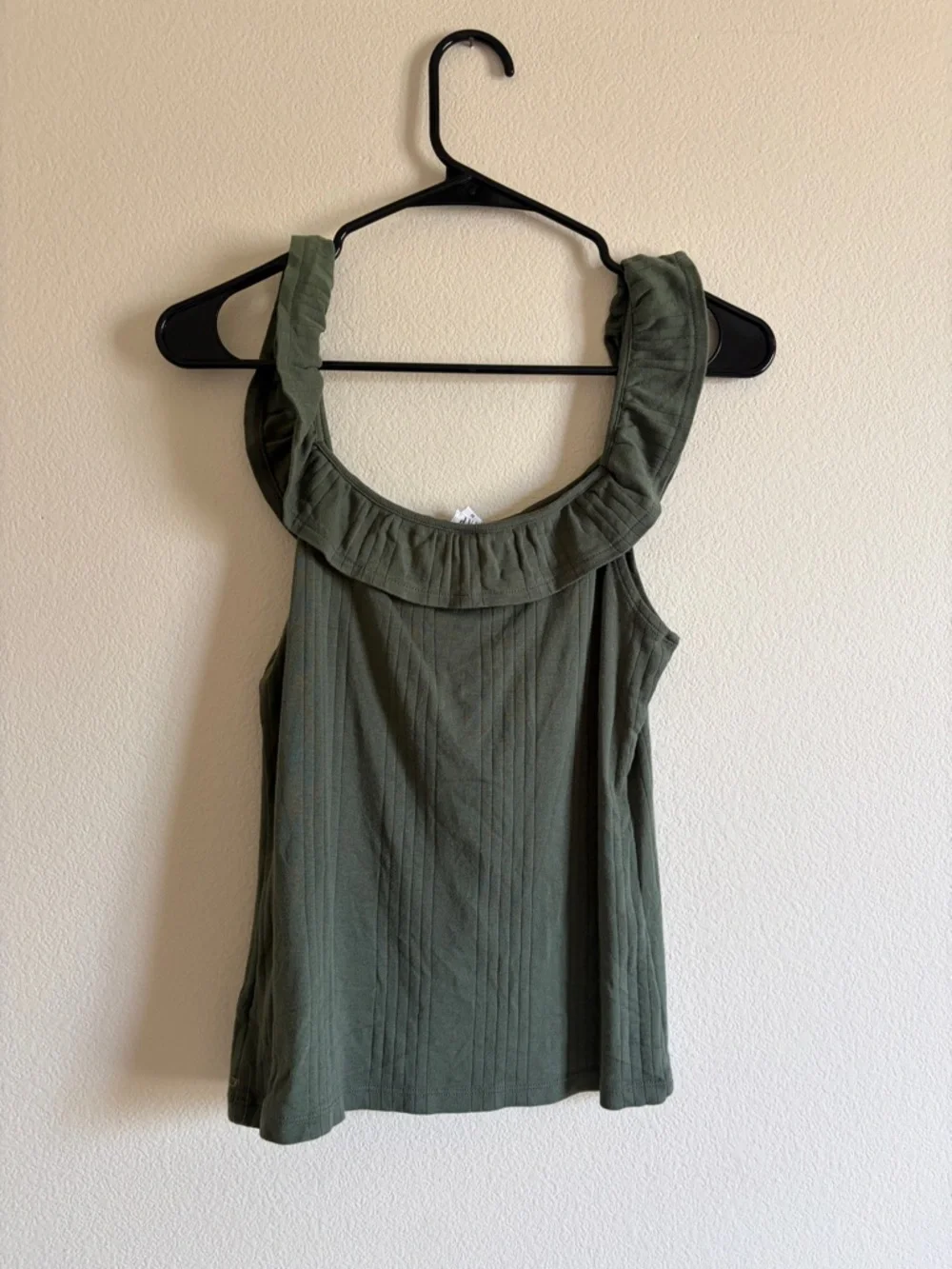 GAP Olive Green Ribbed Ruffle-Neck Tank - Picture 3 of 4